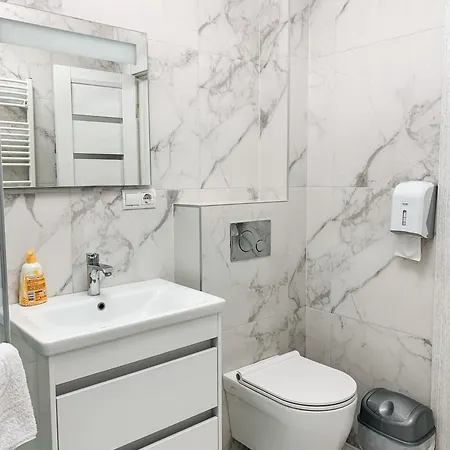 Domovik Mira 11s/20 Appartement *
