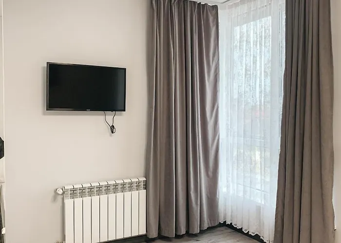 Domovik Mira 11s/20 Apartman *